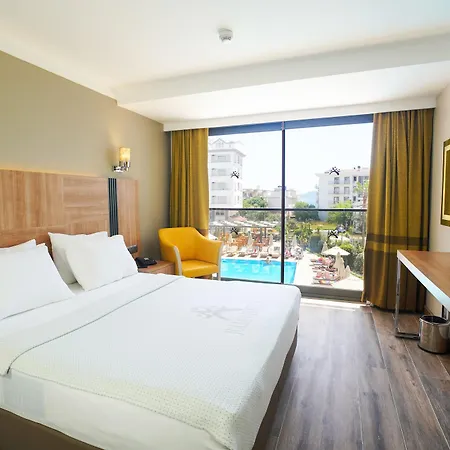 Julian Club Hotel